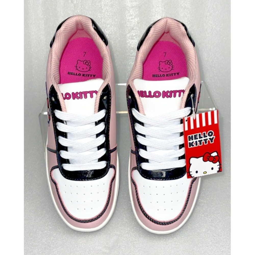 Sanrio Hello Kitty Court Sneakers Women's Size 7 Pink Lace Up Shoes NEW W/ TAGS - Picture 11 of 16